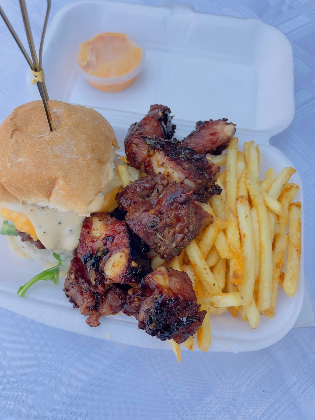 Burger and Ribs Combo