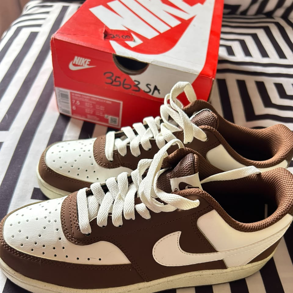 W NIKE COURT VISION LO P NBK